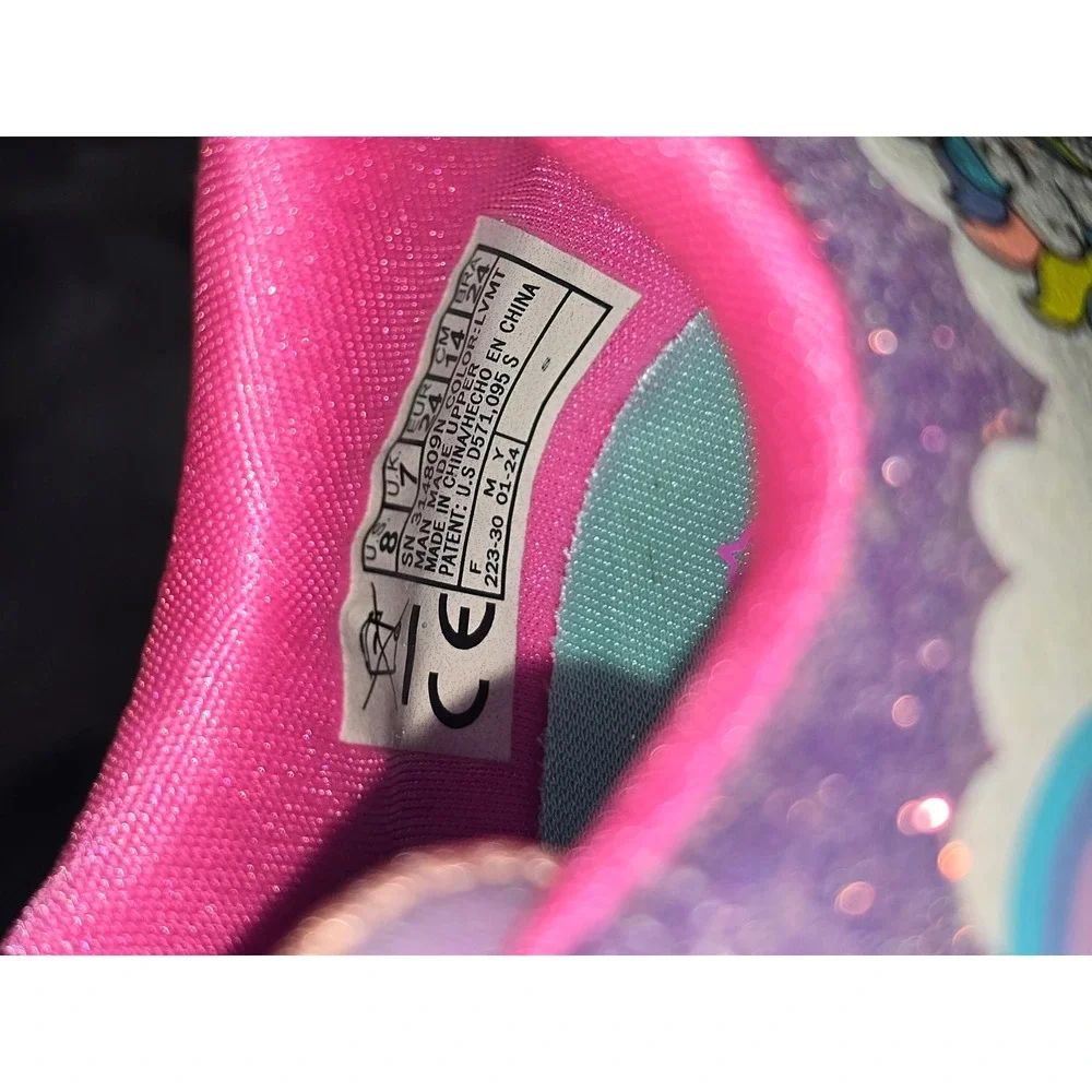 NWB Skechers Twinkle Toes Light Up Unicorn Rainbow Sneakers Toddler Girls Size 8